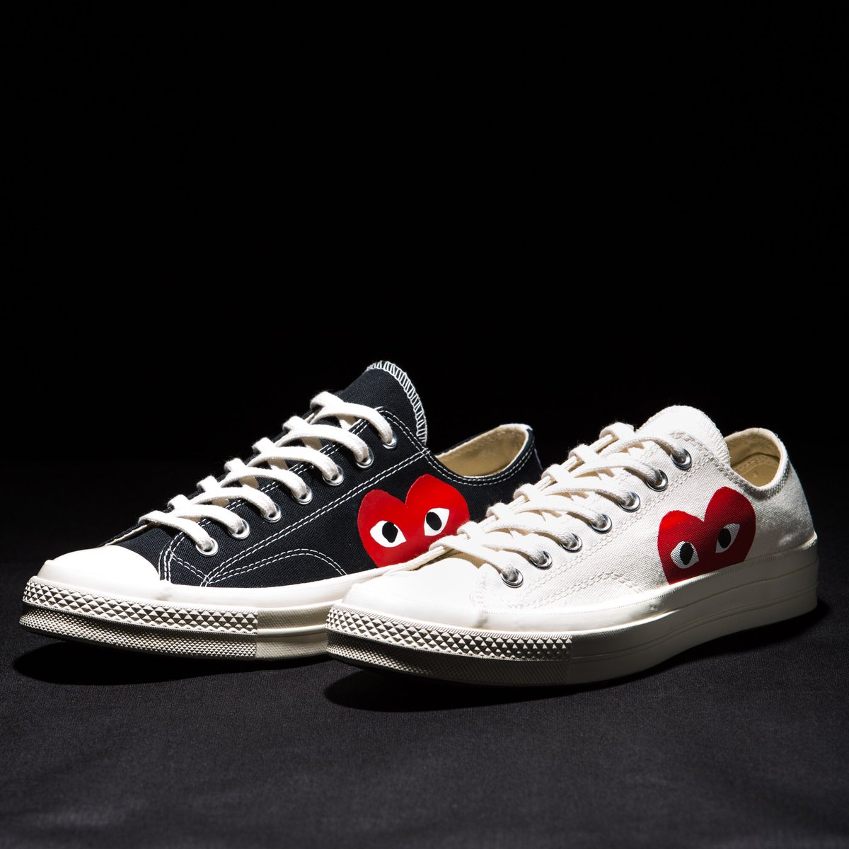 CONVERSE X COMME DES GARÇONS PLAY – MỘT TRÁI TIM ĐÁNH GỤC TRIỆU TRÁI TIM