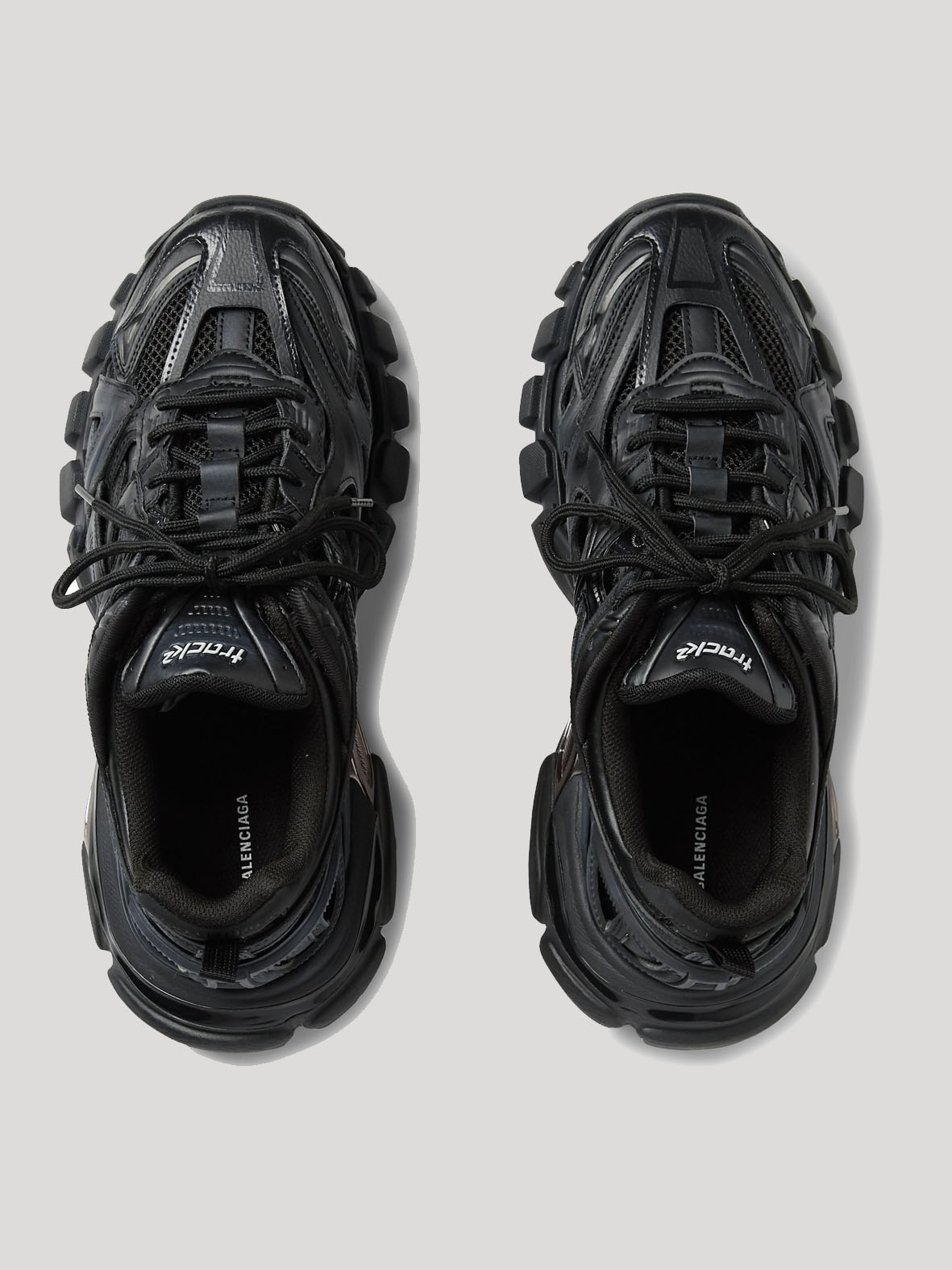Balenciaga chính thức giới thiệu Track2 Sneaker  SNKRVN